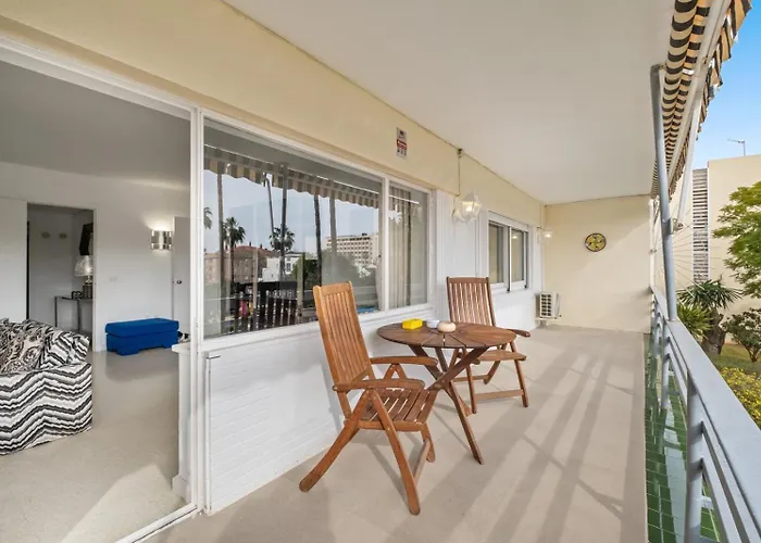 Piso Con 2 Habitaciones, 2 Terrazas Y Piscina Торремолинос