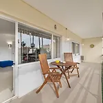 Piso Con 2 Habitaciones, 2 Terrazas Y Piscina Torremolinos