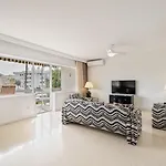 Piso Con 2 Habitaciones, 2 Terrazas Y Piscina