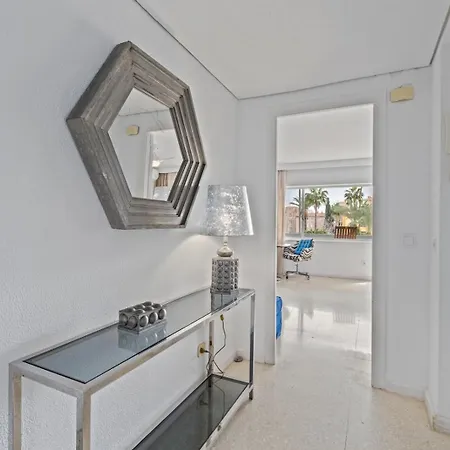 Piso Con 2 Habitaciones, 2 Terrazas Y Piscina Torremolinos