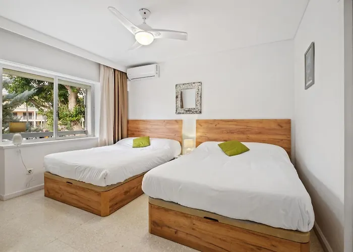 Piso Con 2 Habitaciones, 2 Terrazas Y Piscina Torremolinos