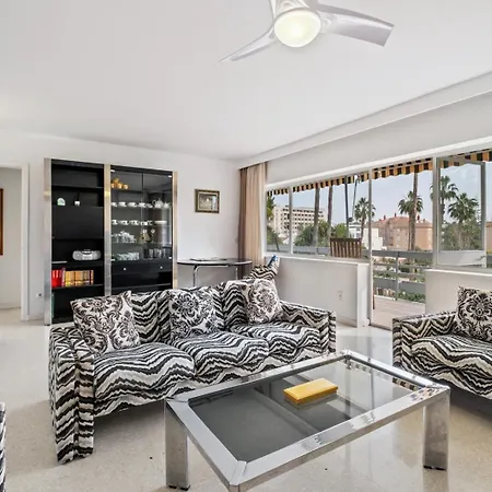 Piso Con 2 Habitaciones, 2 Terrazas Y Piscina Lägenhet *